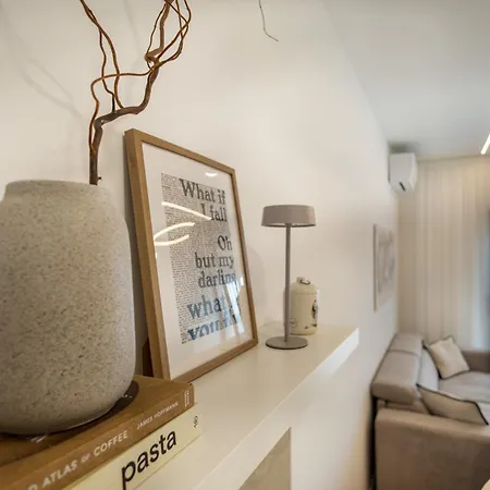 Apartman Nox Modern Jacuzzi&terrace - Near Znjan Split