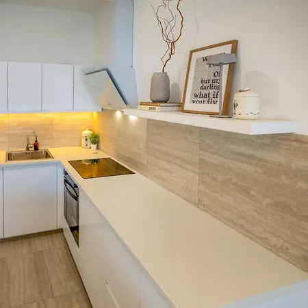 Nox Modern Jacuzzi&terrace - Near Znjan Апартаменты Сплит