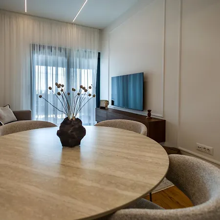 Nox Modern Jacuzzi&terrace - Near Znjan Apartman
