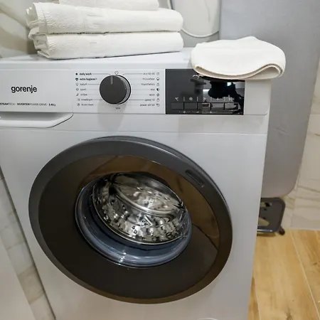 Nox Modern Jacuzzi&terrace - Near Znjan Apartman *